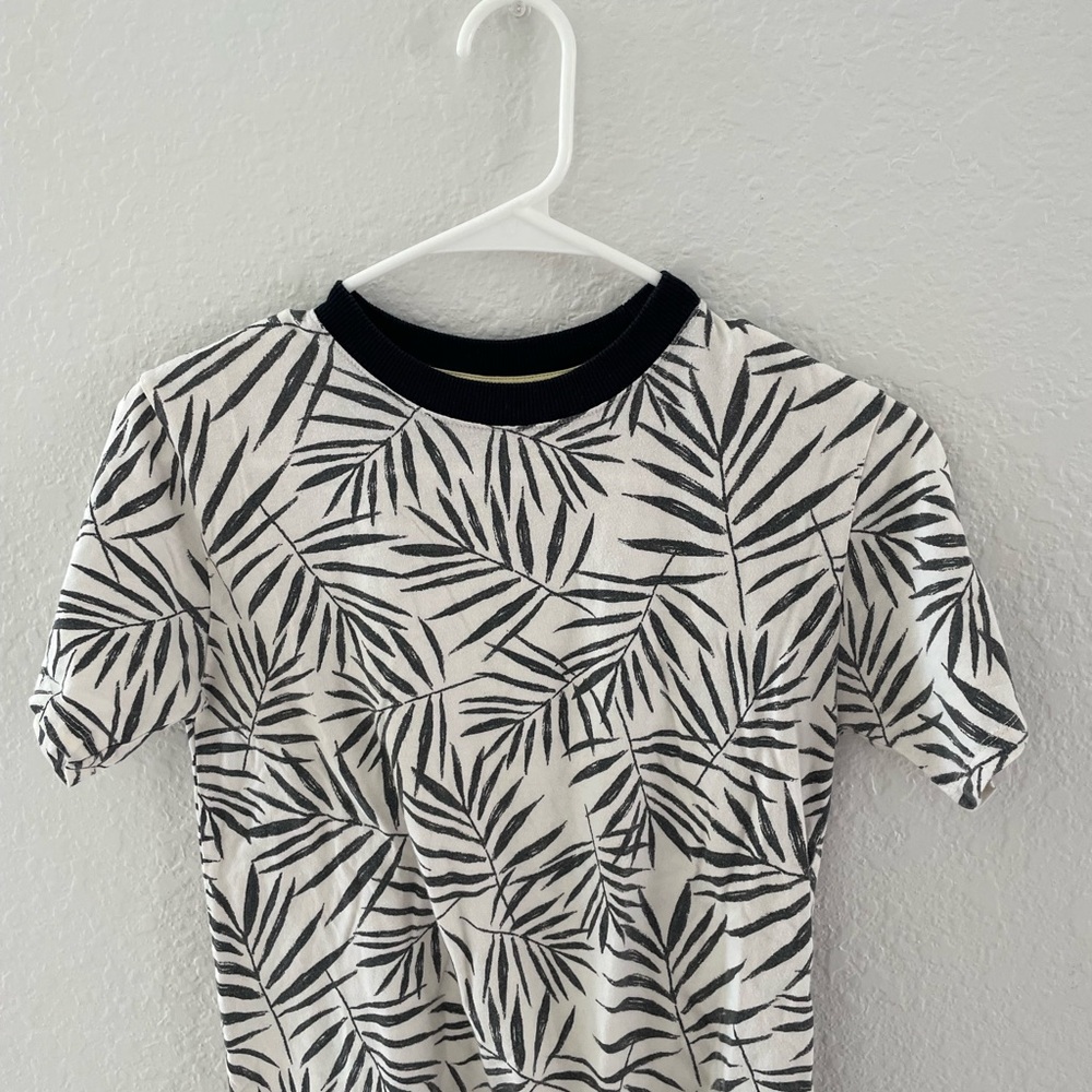 ZARA kids short sleeve tees for boys size 9 years old
134 cm